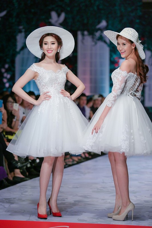 Huy Khanh Mac Anh Thu mang con gai len san catwalk-Hinh-9